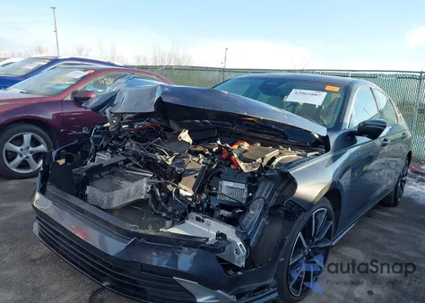 2024 Honda Accord Hybrid Touring из США, поврежденный, VIN 1HGCY2F80RA069973